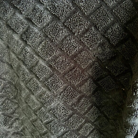 Wooly Bully Wear Black Pullover Micro Fleece Long Sleeve Sweater Size M - Picture 4 of 6